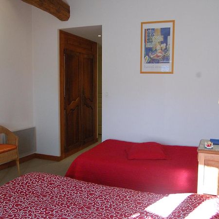 Aulnay  Hotel Du Donjon חדר תמונה