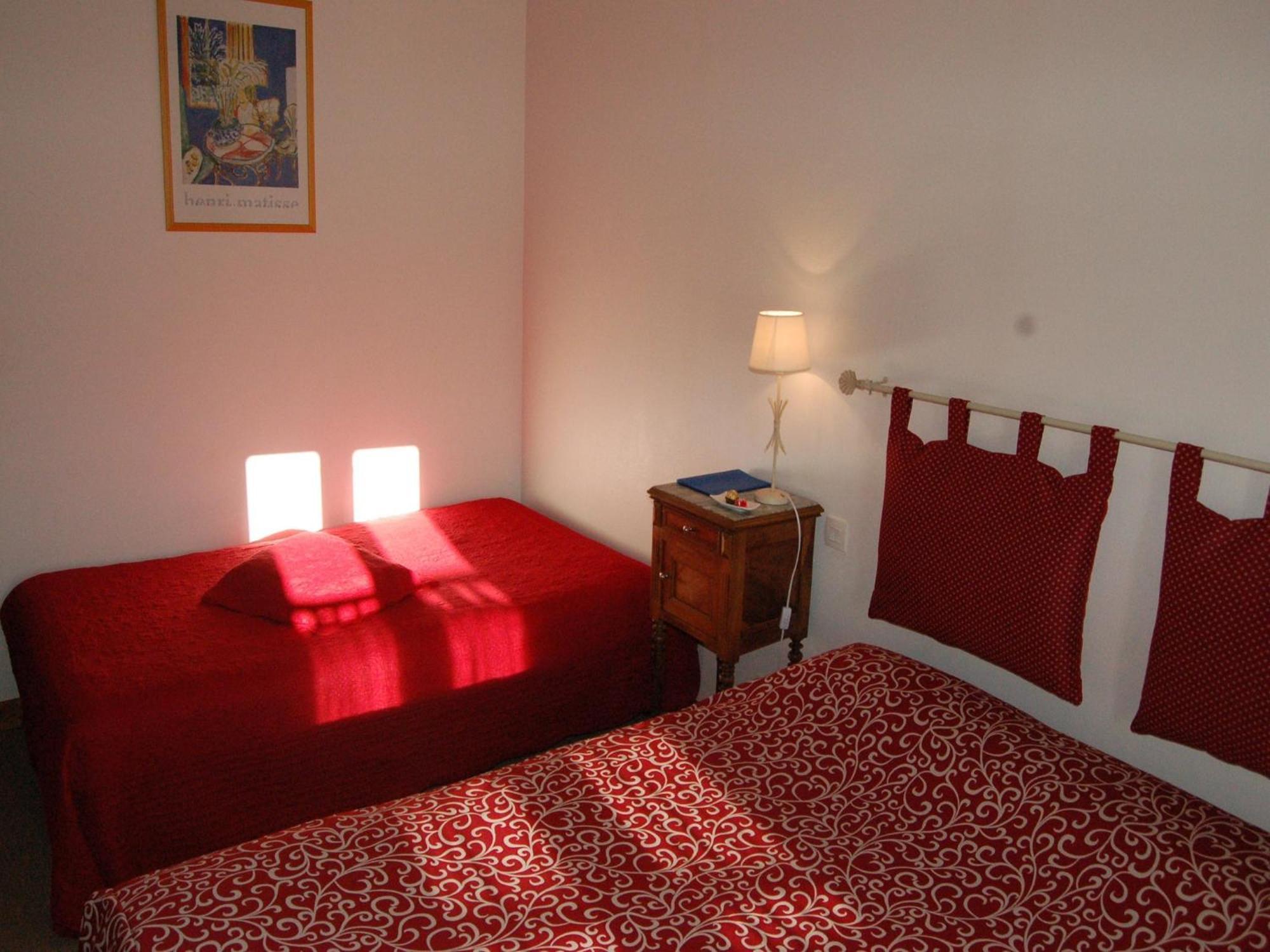 Aulnay  Hotel Du Donjon חדר תמונה