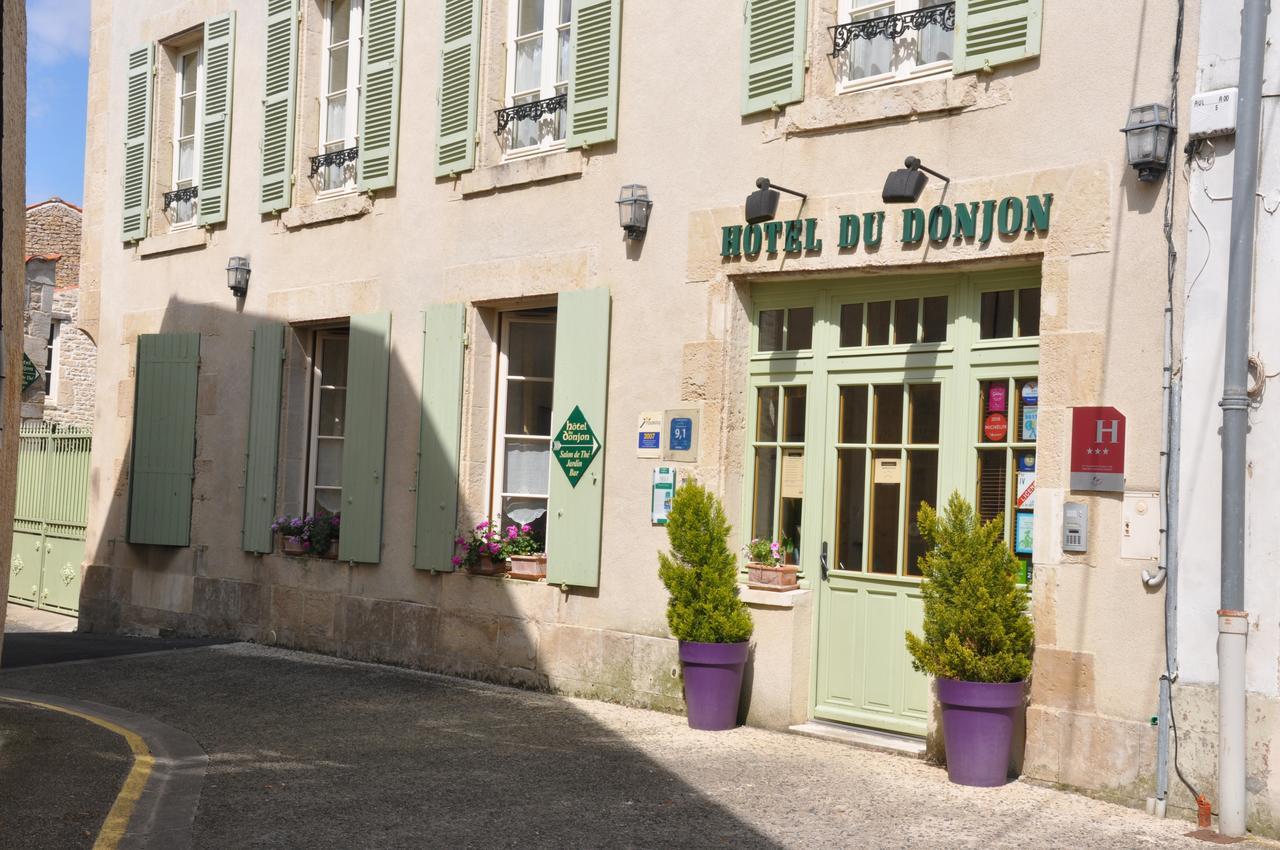 Aulnay  Hotel Du Donjon מראה חיצוני תמונה