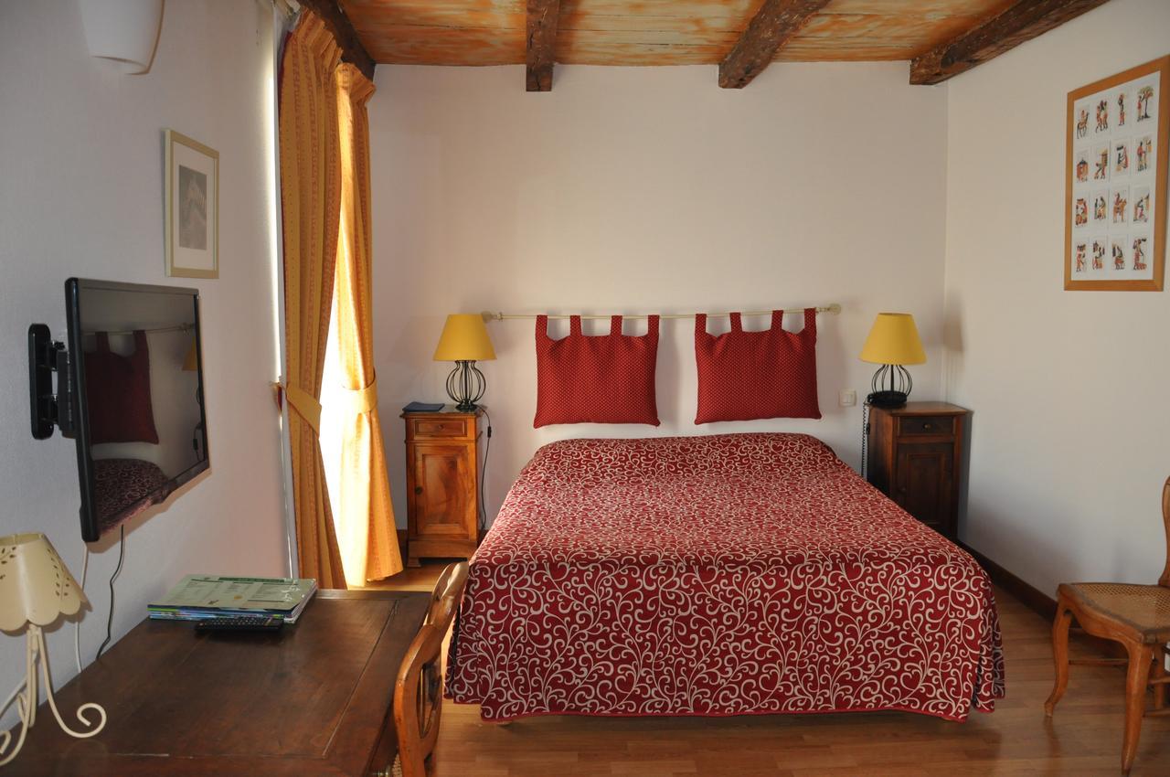 Aulnay  Hotel Du Donjon מראה חיצוני תמונה