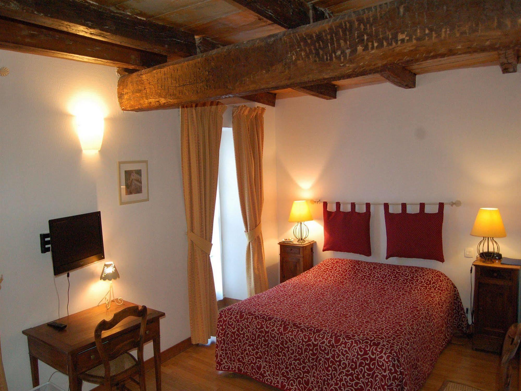 Aulnay  Hotel Du Donjon מראה חיצוני תמונה